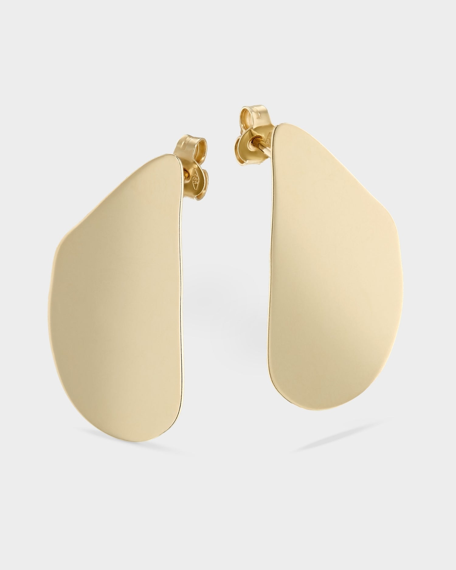 14k gold glossy seashell earrings
