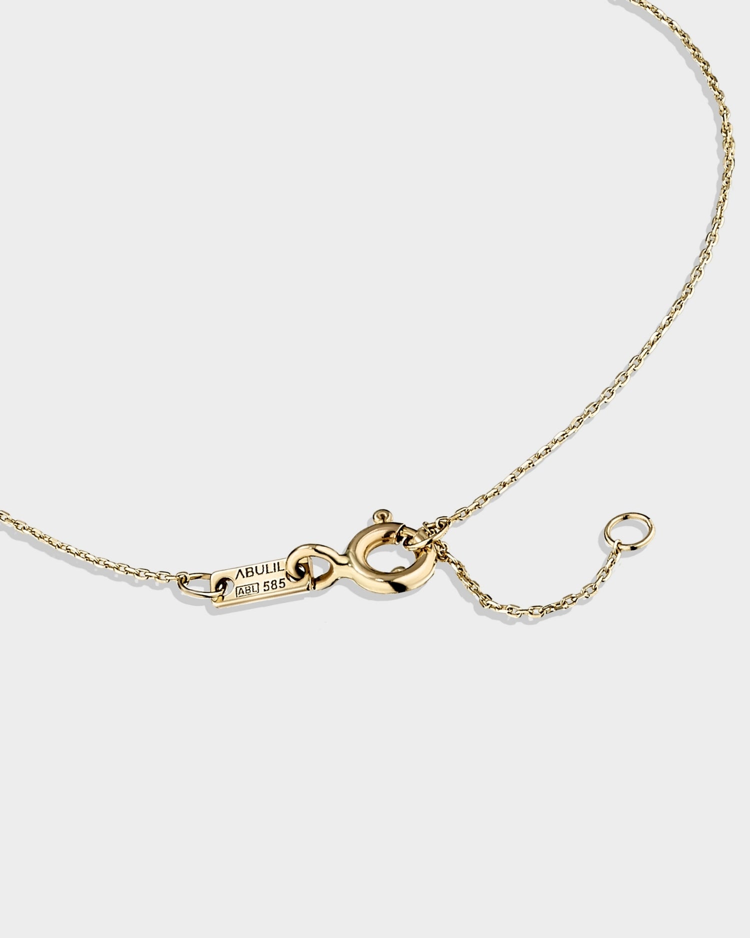 14k gold mini seashell bracelet with natural diamond