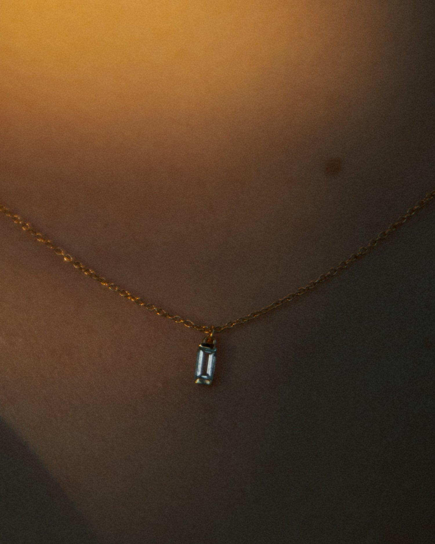 Baguette 14k gold necklace with aquamarine gemstone