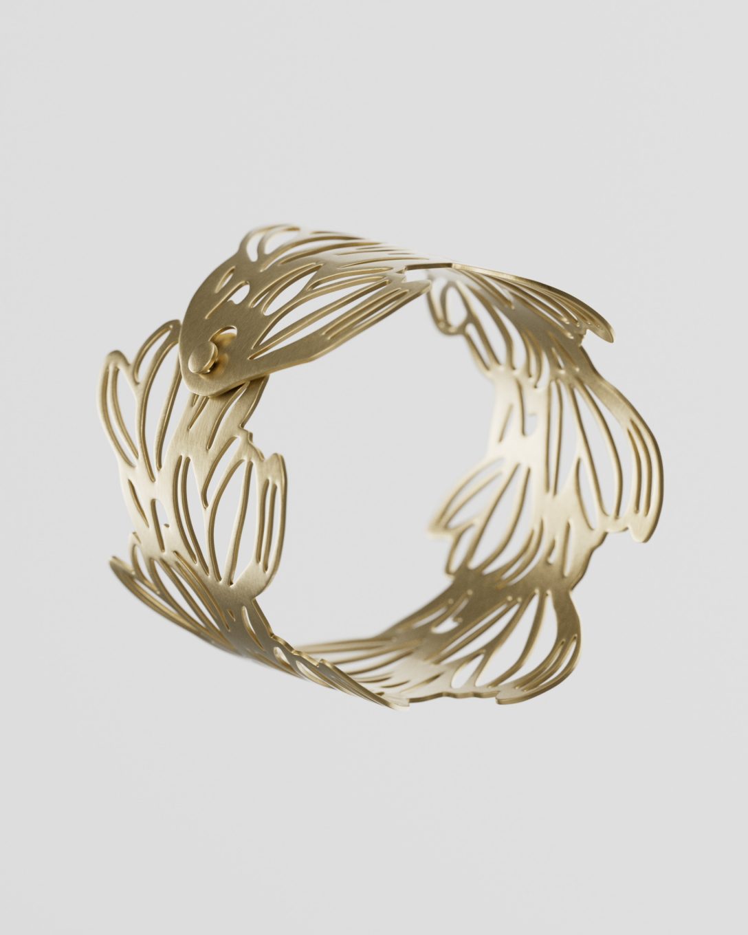 Yellow gold magnolia fixed bracelet