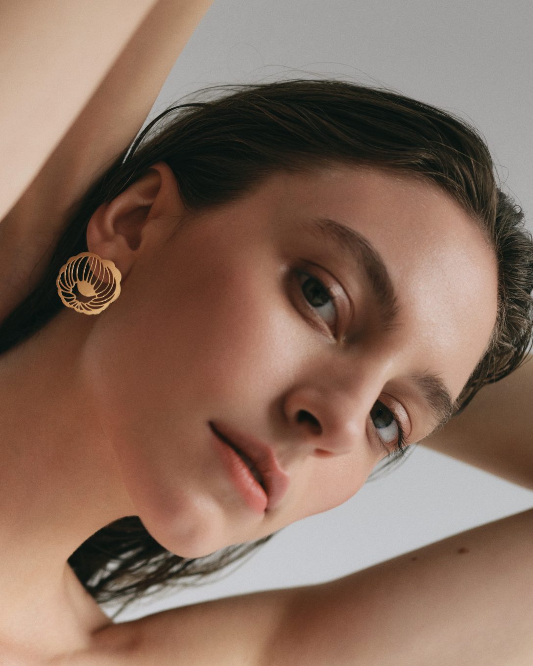 Cercei cu bujori din aur galben