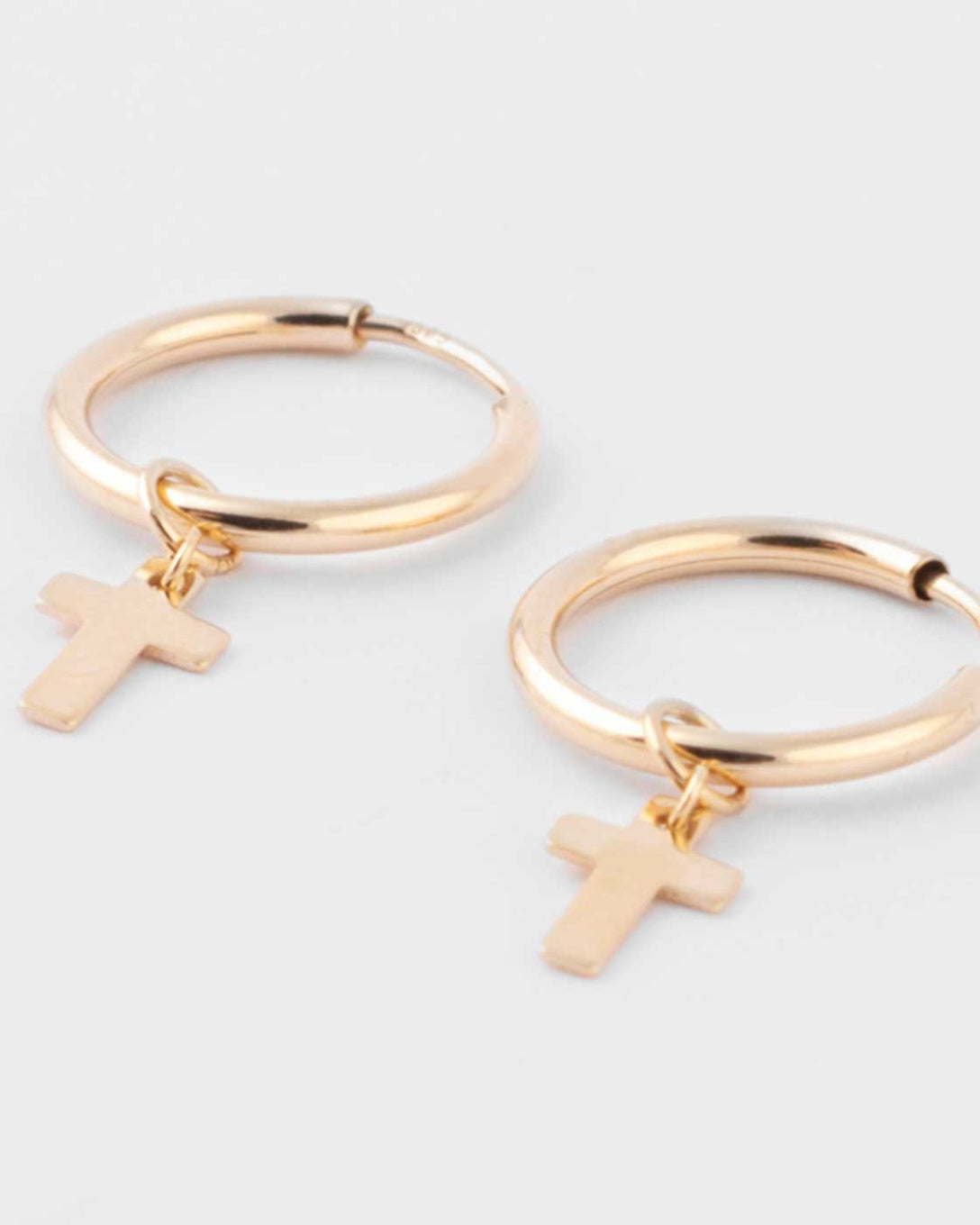 Cercei hoop cruce din aur galben