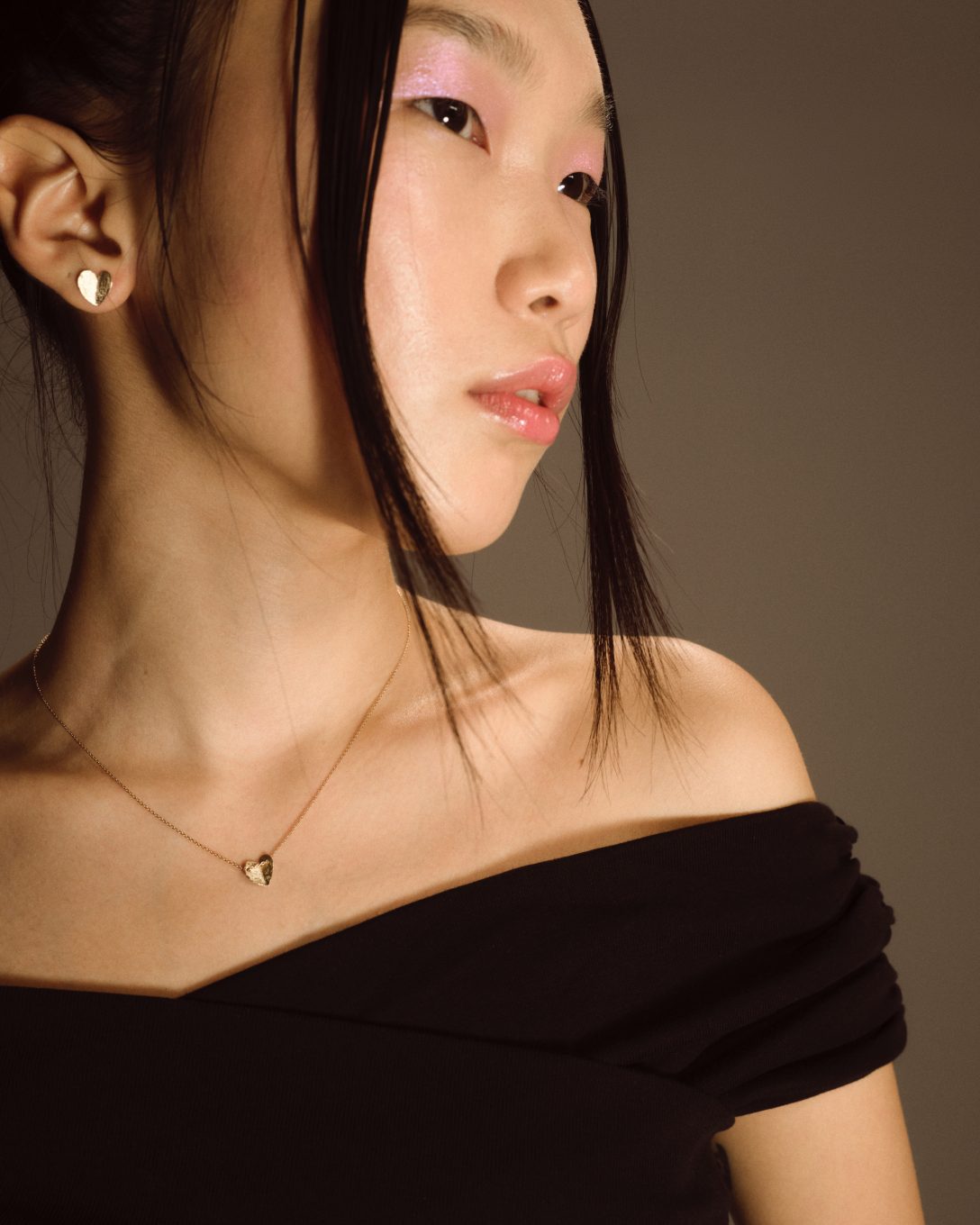 Cercei inimă plină mini din aur galben