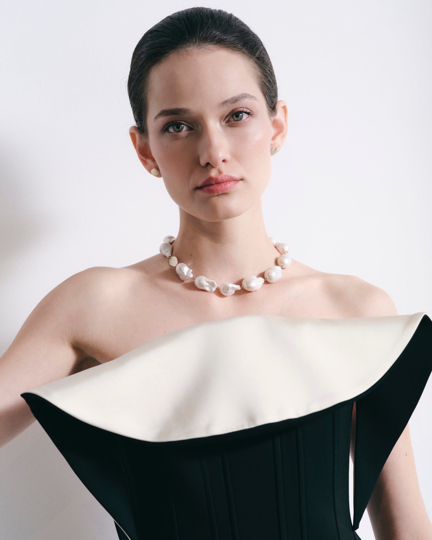 Colier din aur galben cu perle baroce naturale