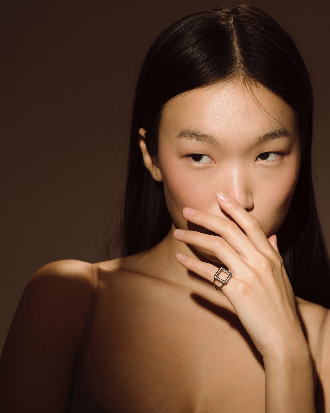 Inel Manifest din aur alb cu diamante naturale