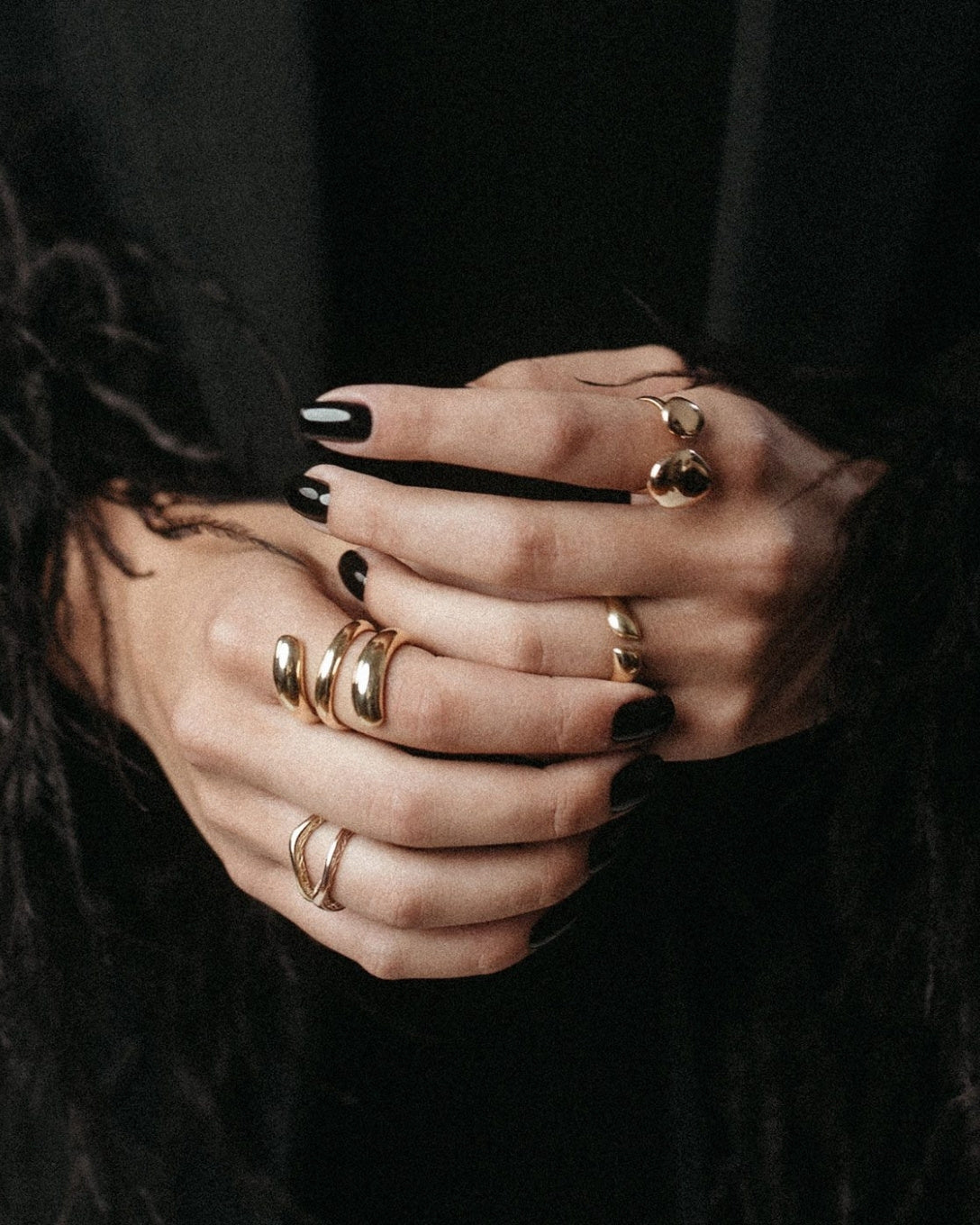 Yellow gold Melted drop ring