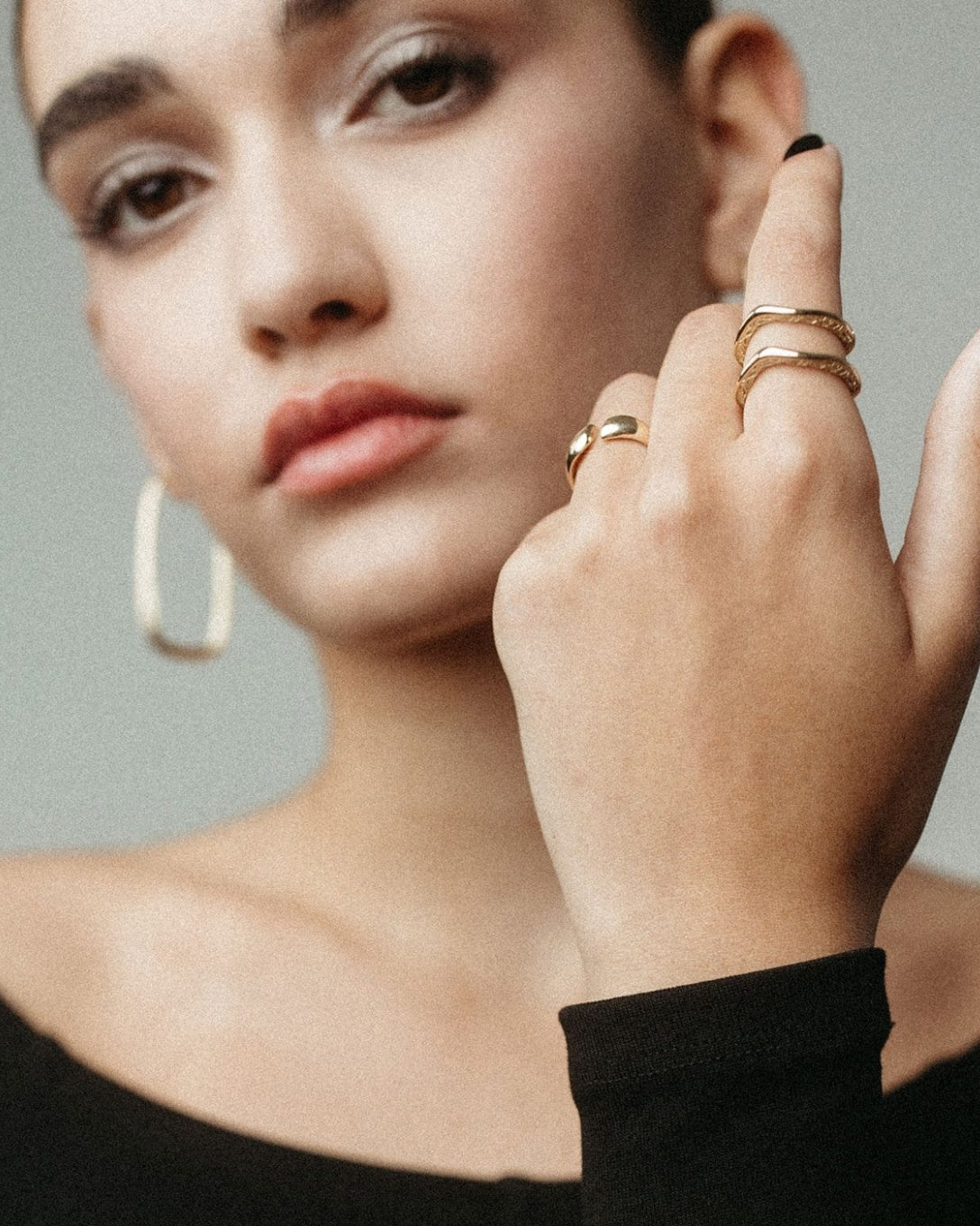 Yellow gold Melted structure ring