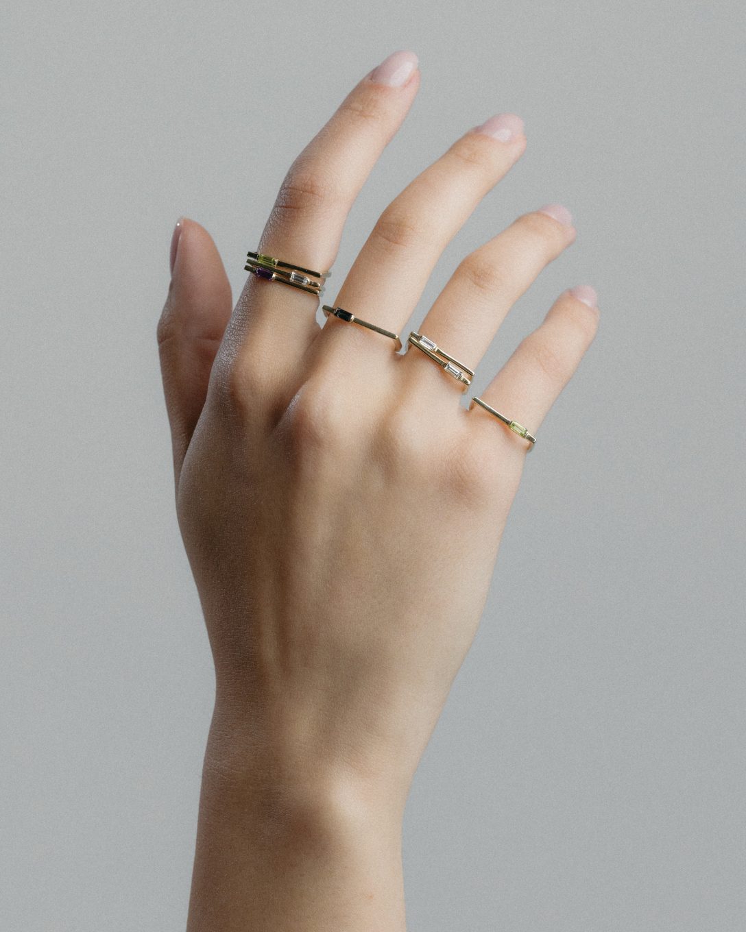 Inel Baguette din aur galben cu peridot