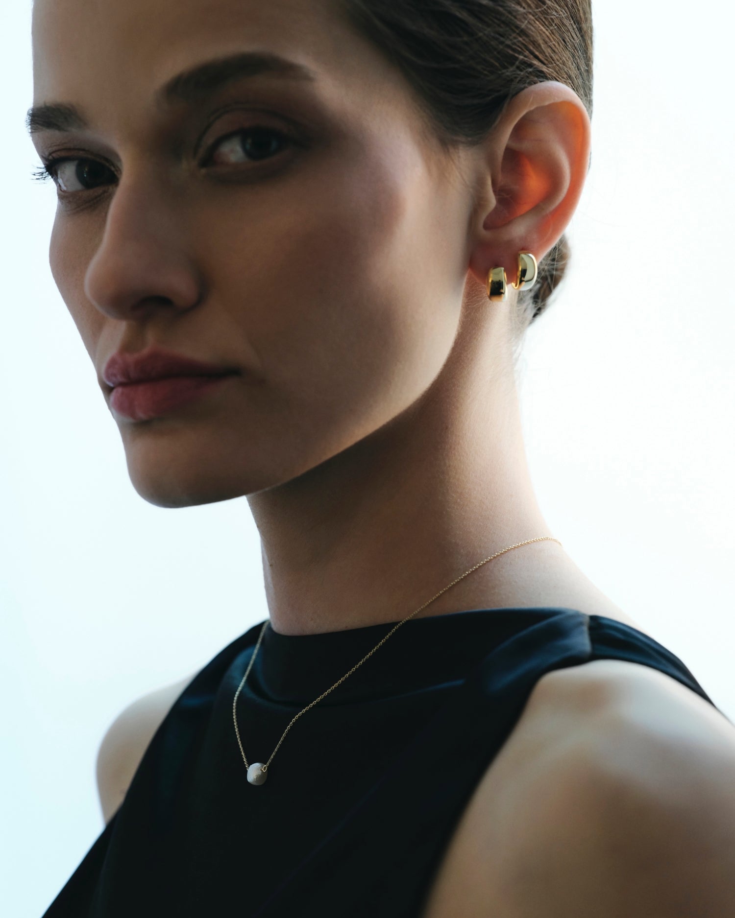 Lanț din aur galben cu perlă barocă naturală