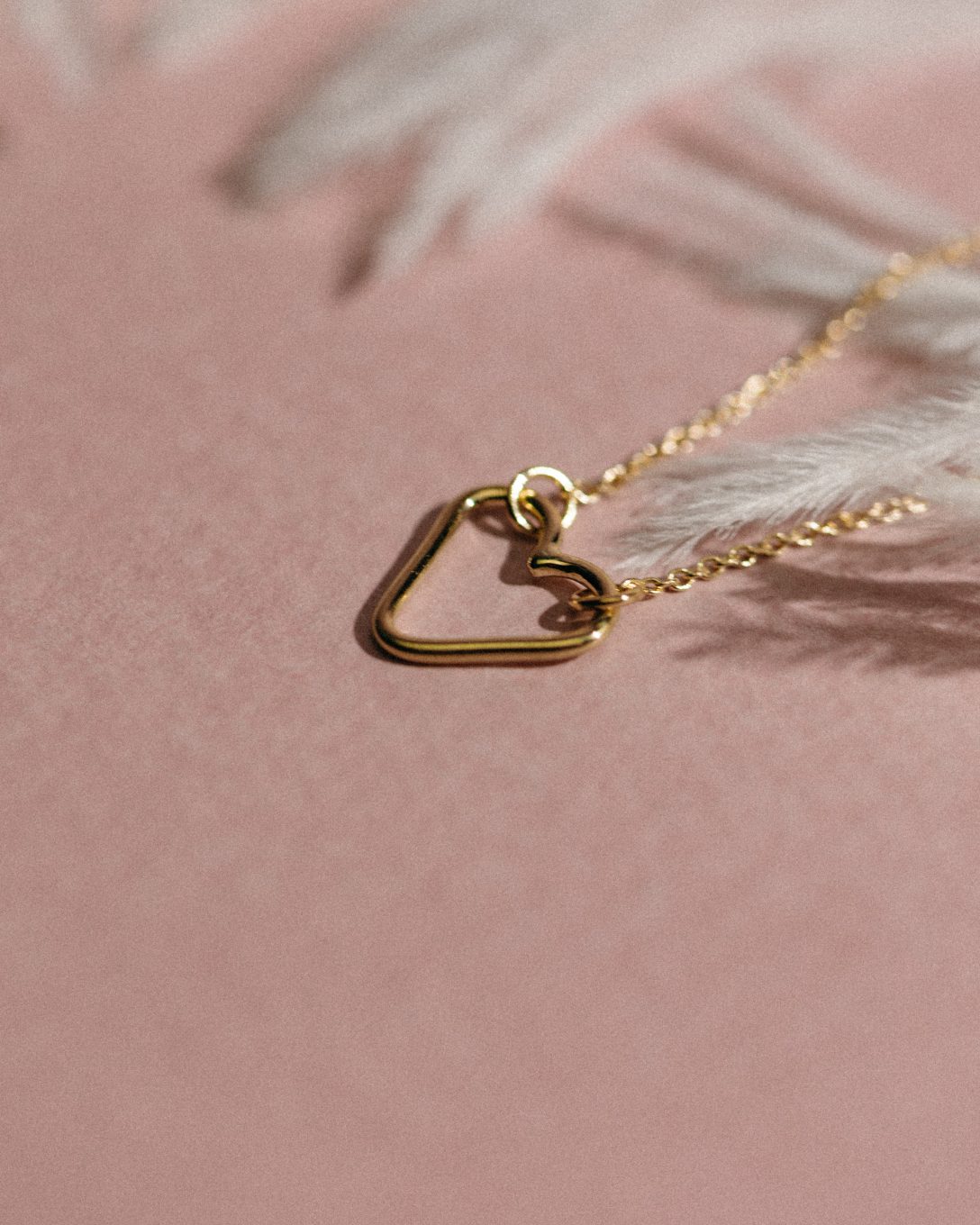 Lanț inimioară din aur galben