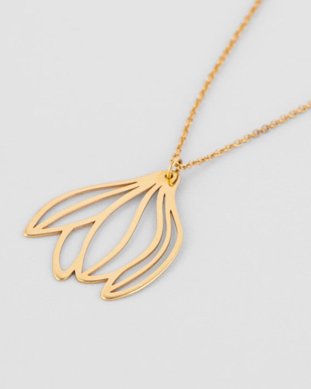 Lanț cu magnolie din aur galben