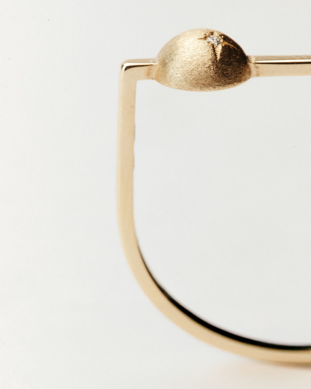 Inel Globe Timpul din aur galben cu diamant natural