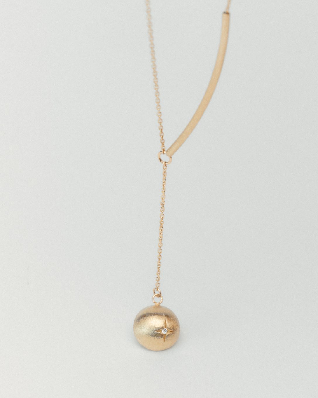 Lanț globe lung din aur galben cu diamant natural