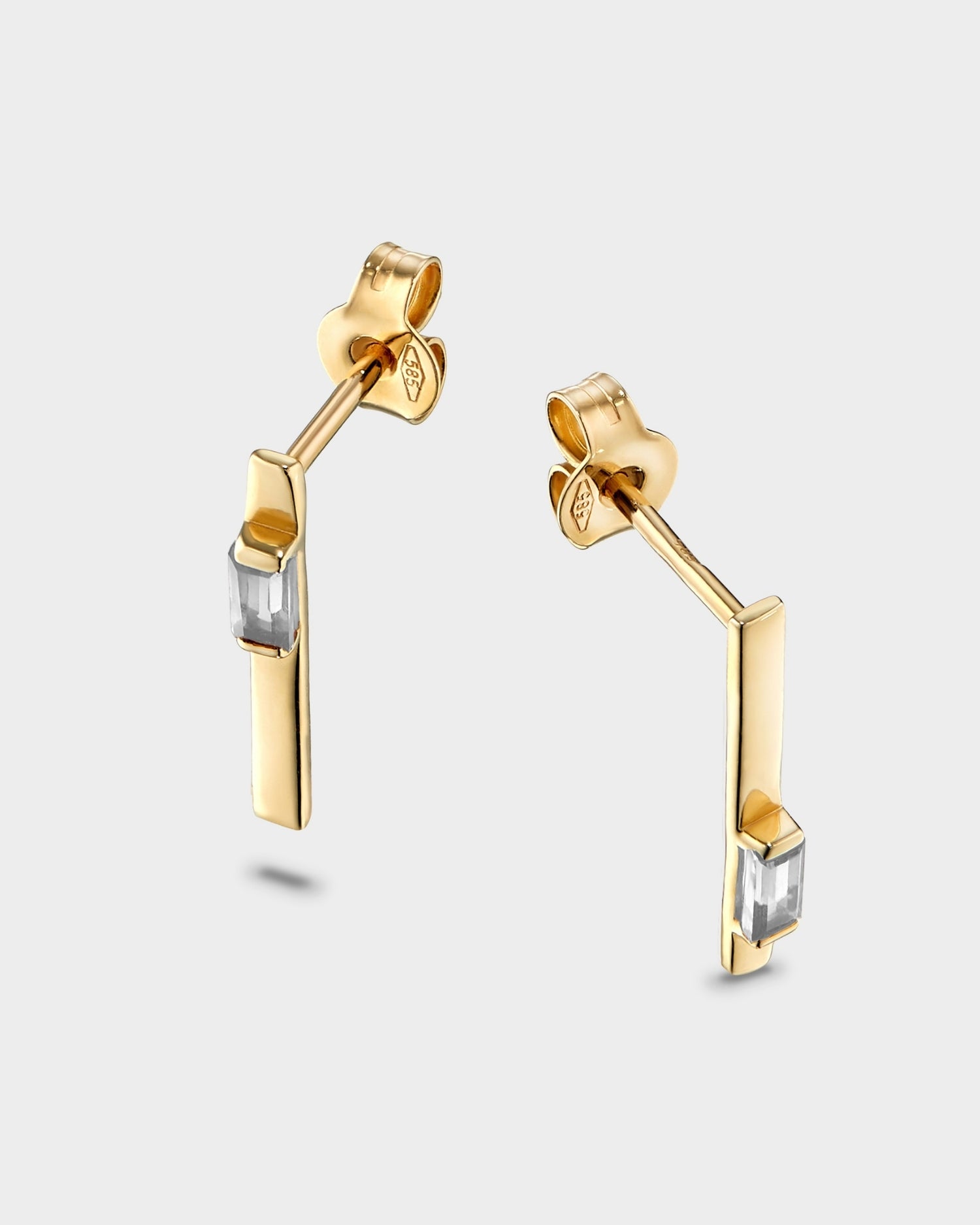 Cercei Baguette linear din aur galben cu diamante naturale