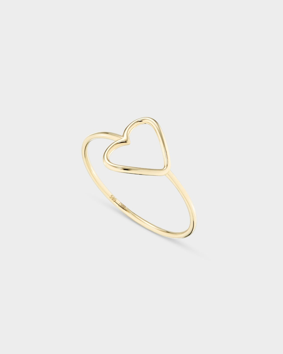 Yellow gold heart ring