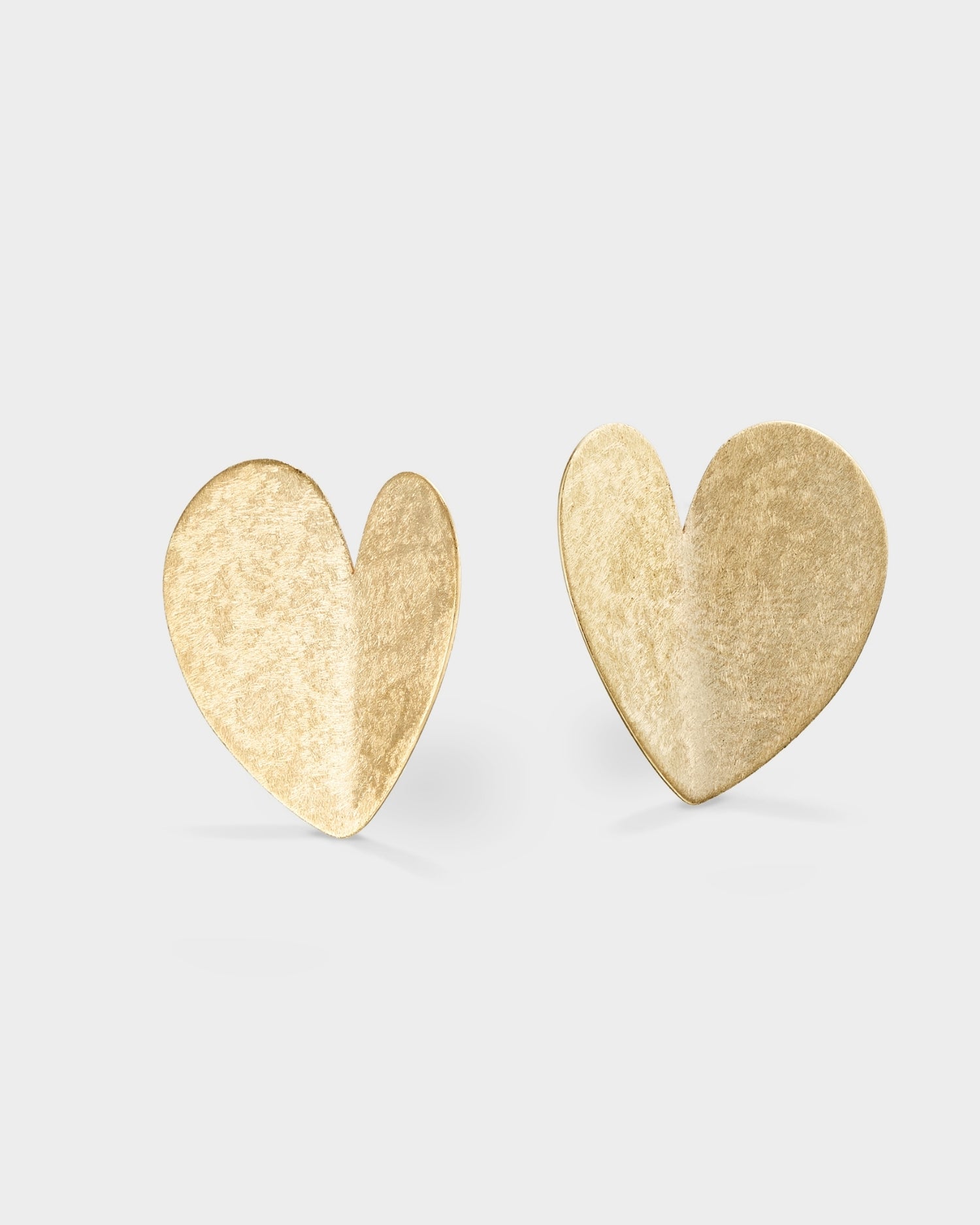 Yellow gold solid heart earrings