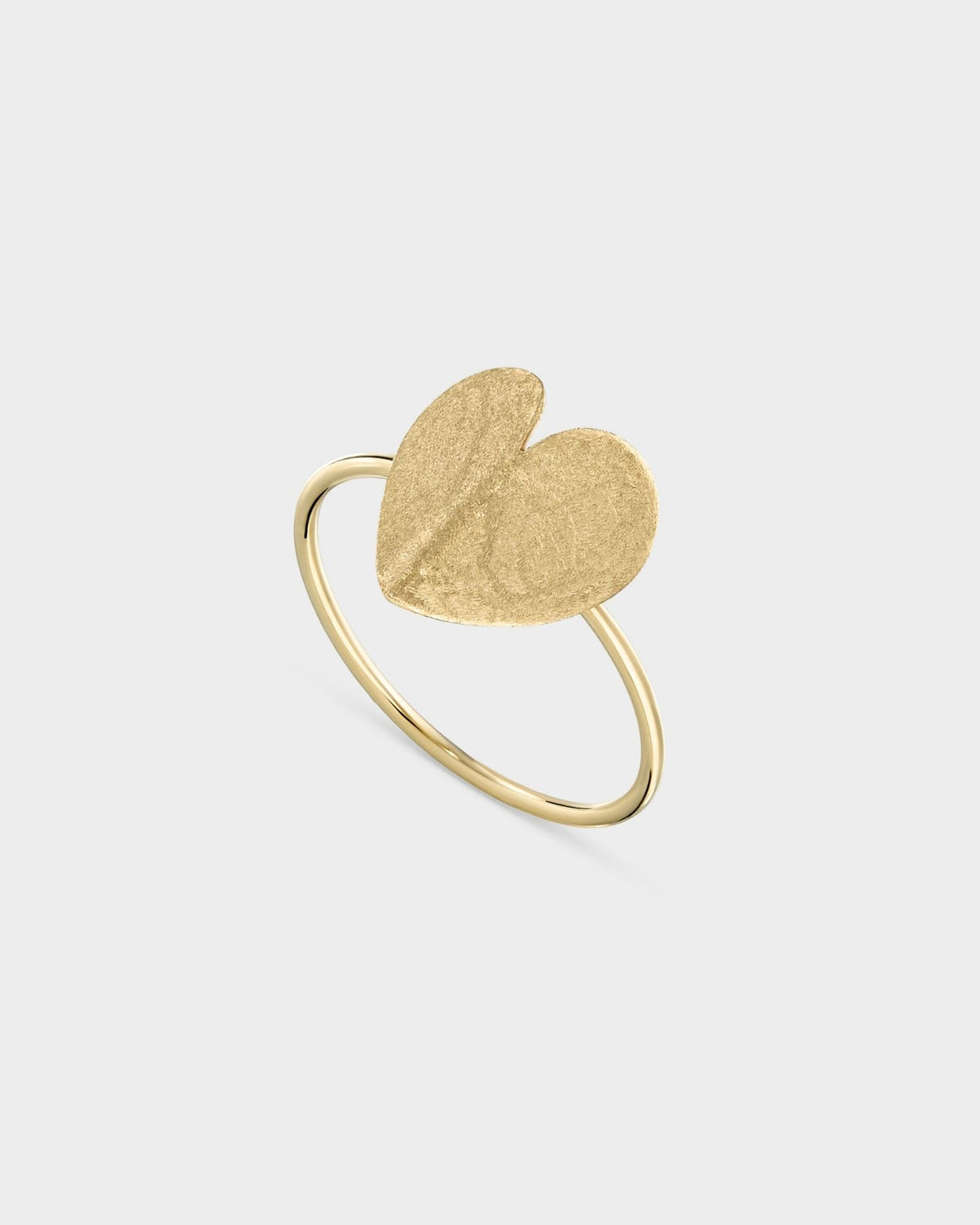Yellow gold solid heart ring