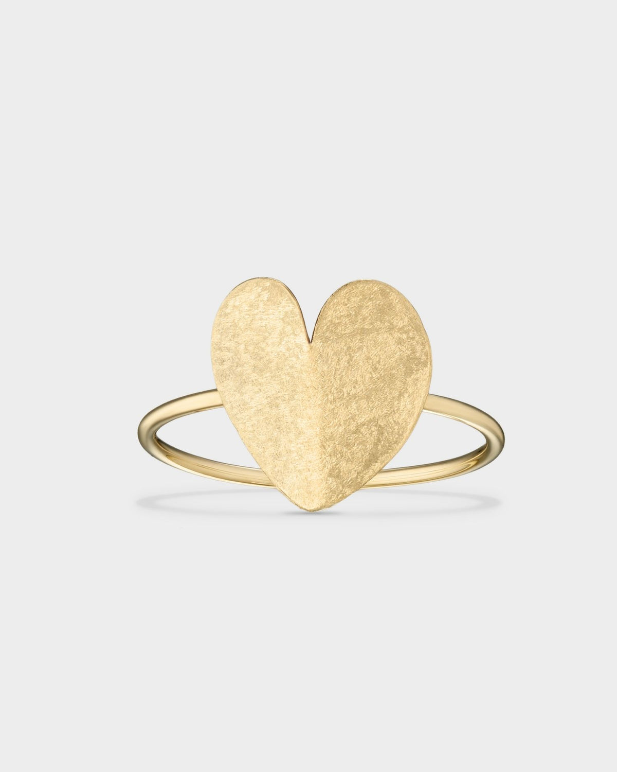 Yellow gold solid heart ring