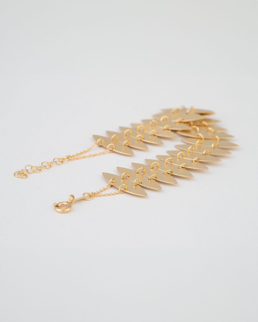 Yellow gold Oleander bracelet
