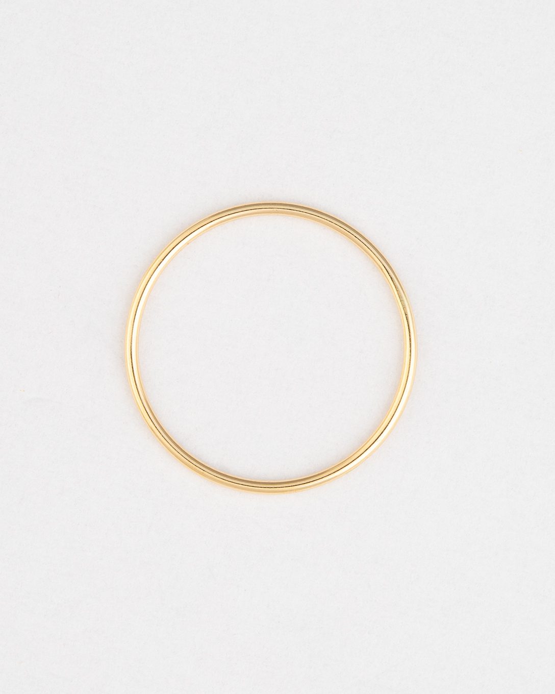 Yellow gold wire ring