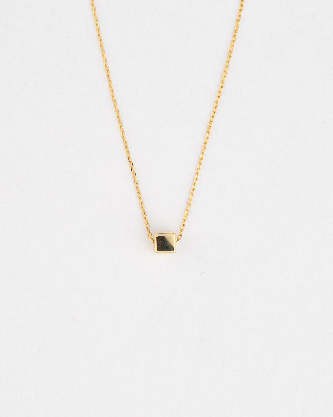 Lanț cub din aur galben