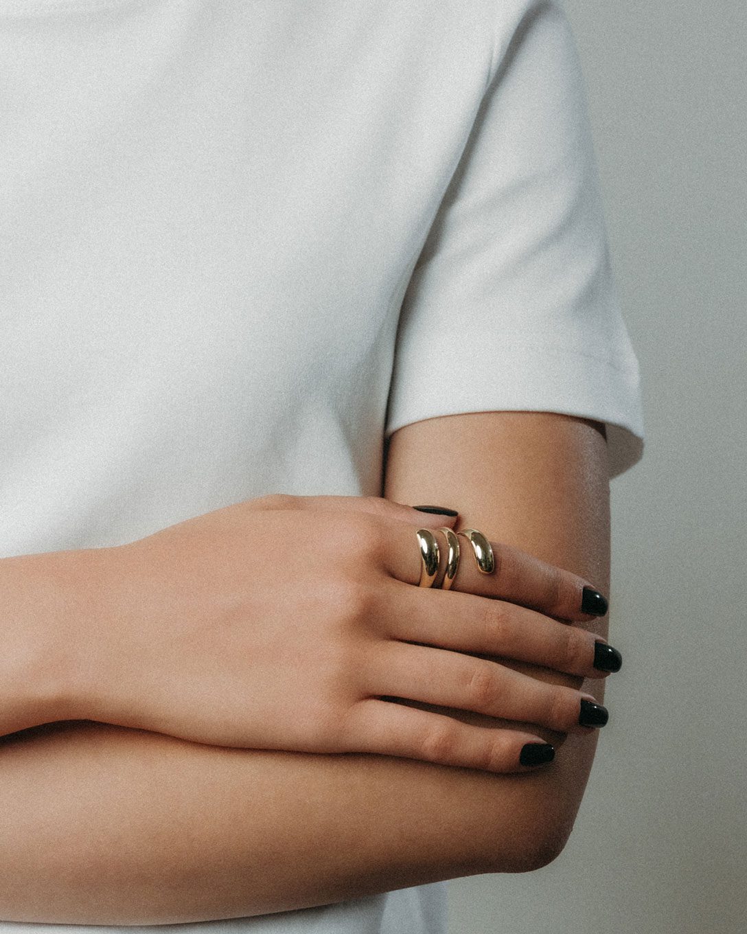 Yellow gold Melted piece XL ring