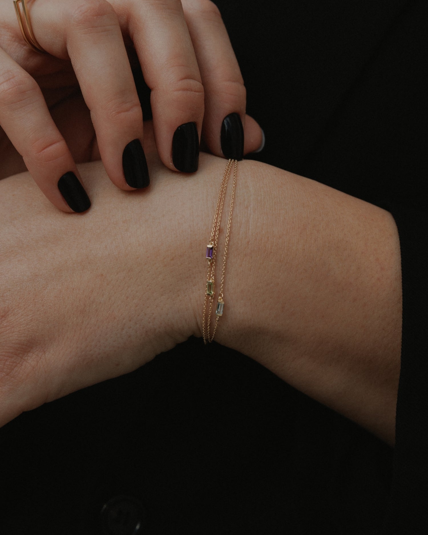 Baguette 14k gold bracelet with amethyst gemstone
