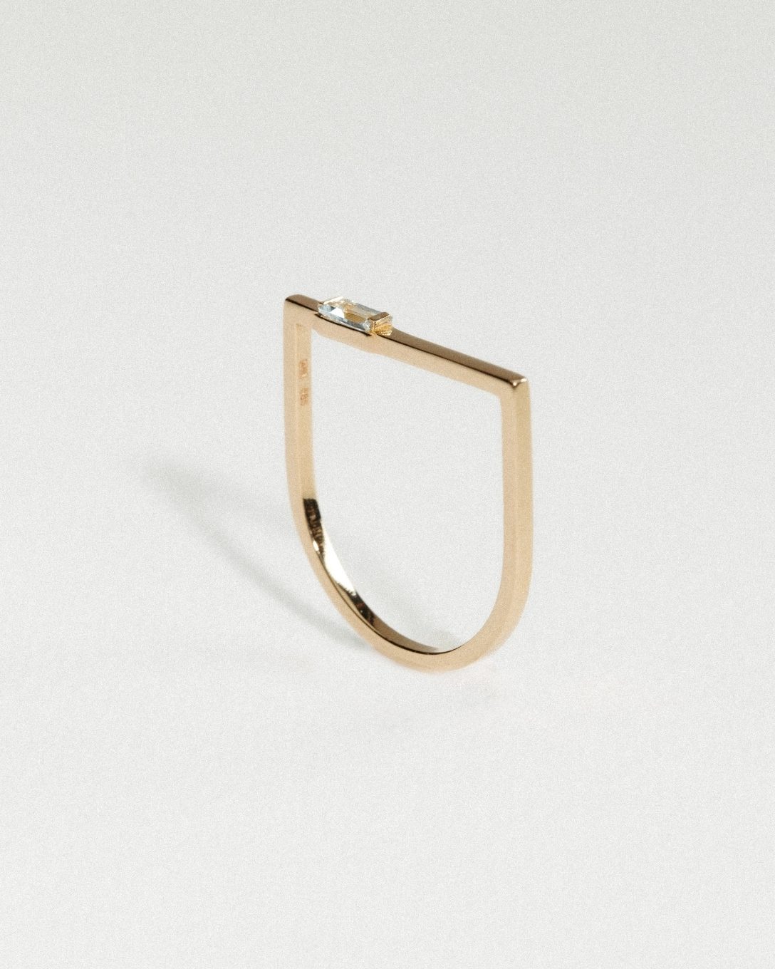 Inel Baguette din aur galben cu acvamarin