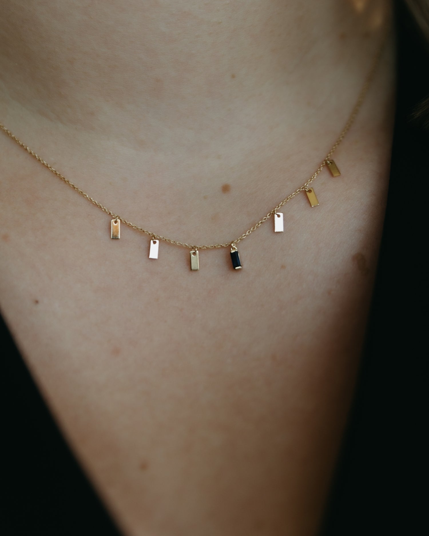 Lanț Baguette salbă din aur galben cu safir