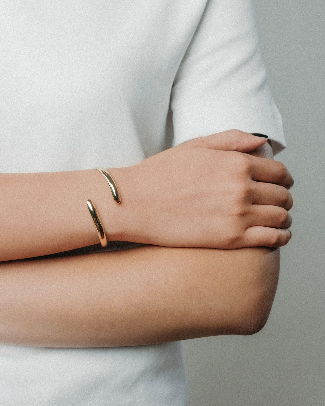 Yellow gold Melted hug bracelet