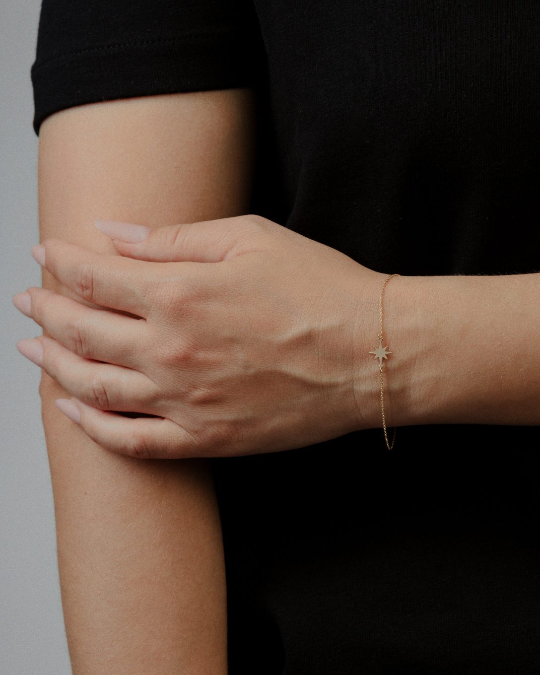 Yellow gold star bracelet