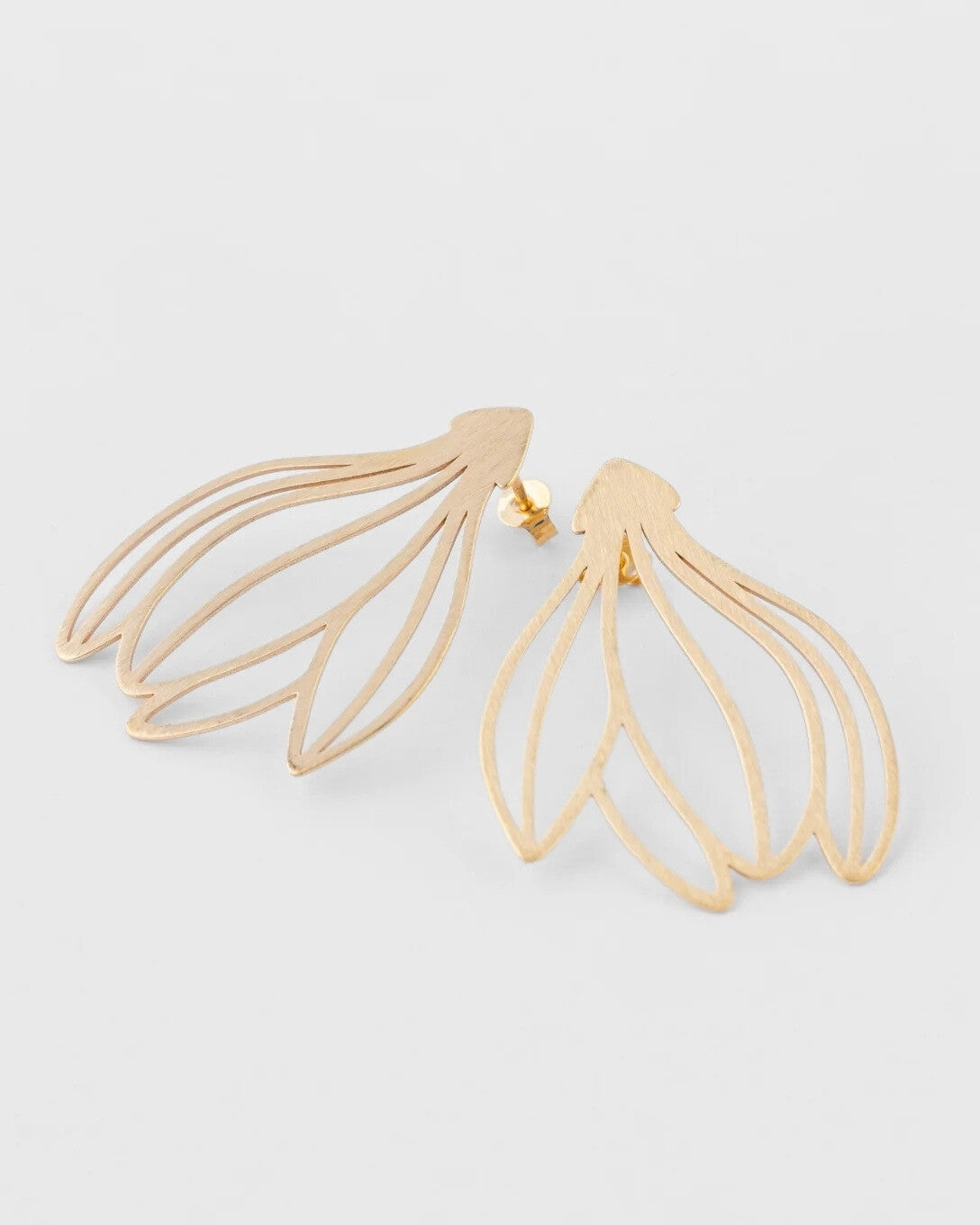 Cercei mari cu magnolie din aur galben