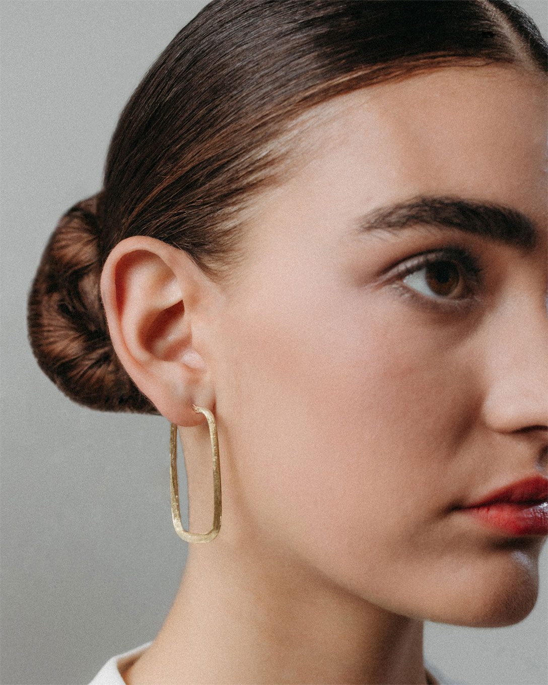 Brushed XL yellow gold earrings