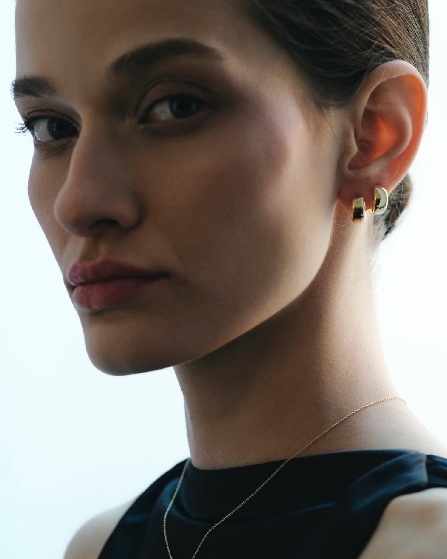 Cercei chunky Huggies din aur galben