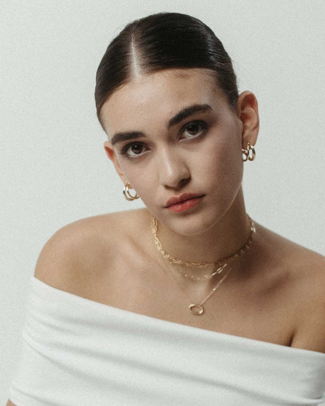 Cercei Essentials din aur galben