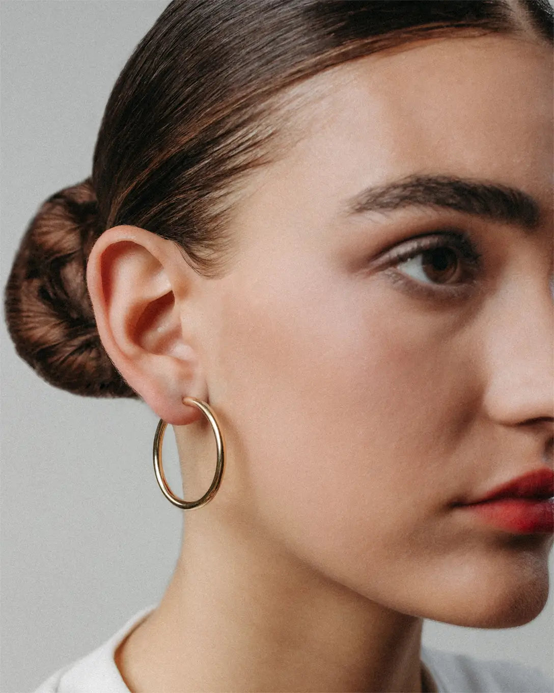 Cercei hoop clasici din aur galben