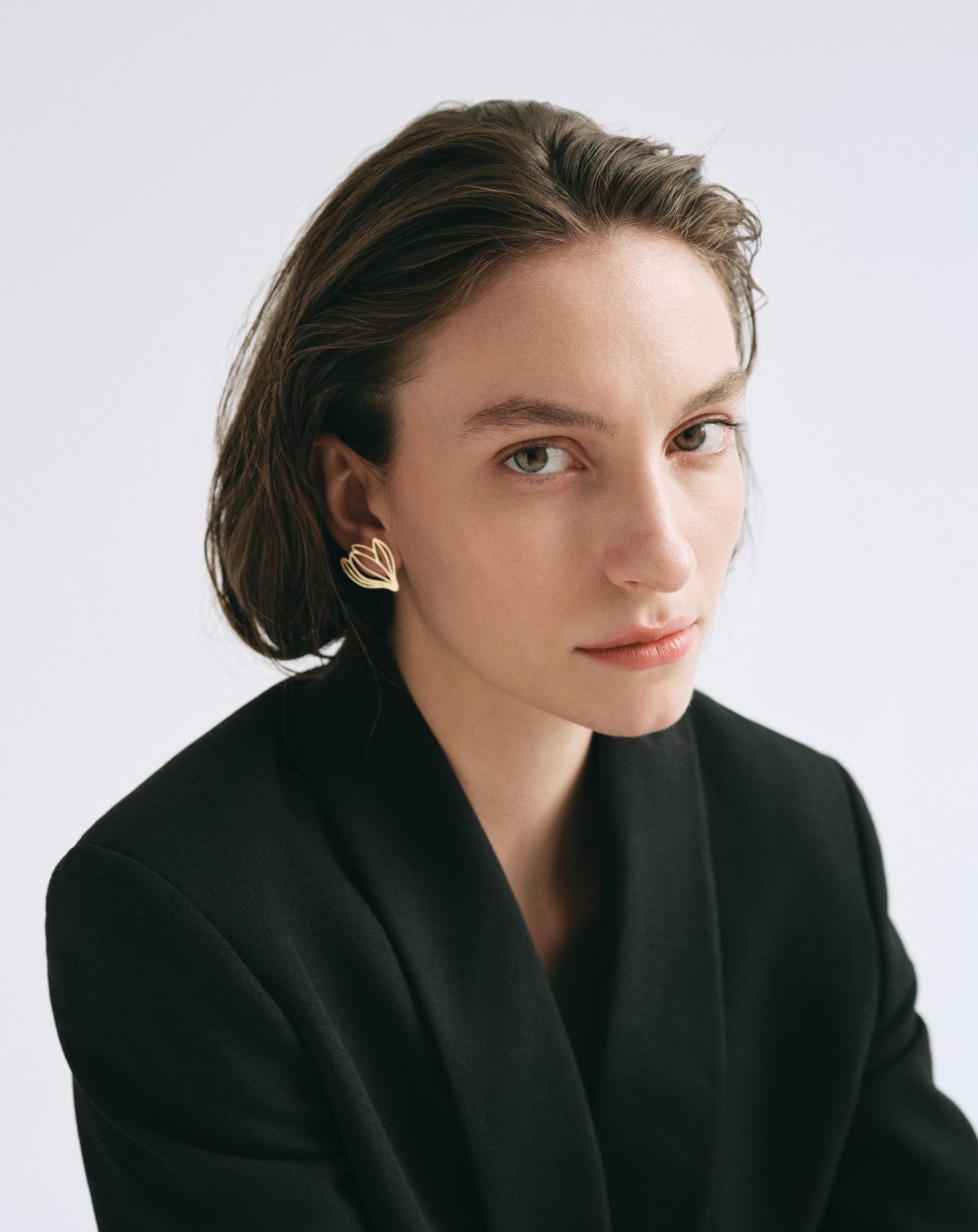 Cercei cu magnolie medii din aur galben