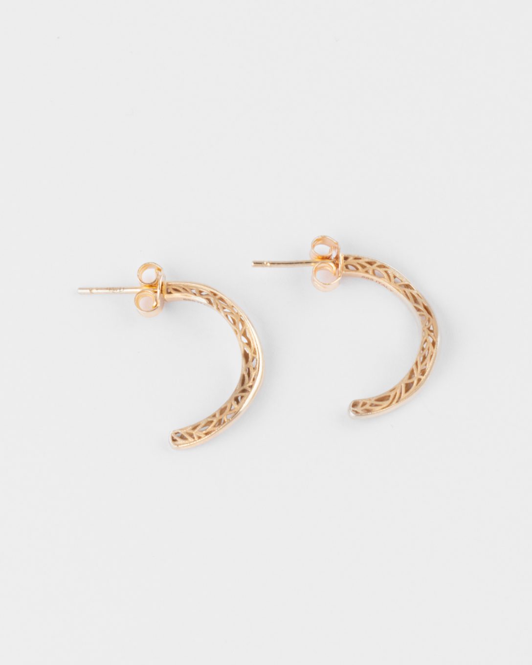 Yellow gold Melted structure earrings