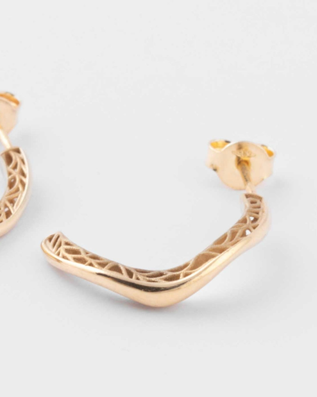 Yellow gold Melted structure earrings