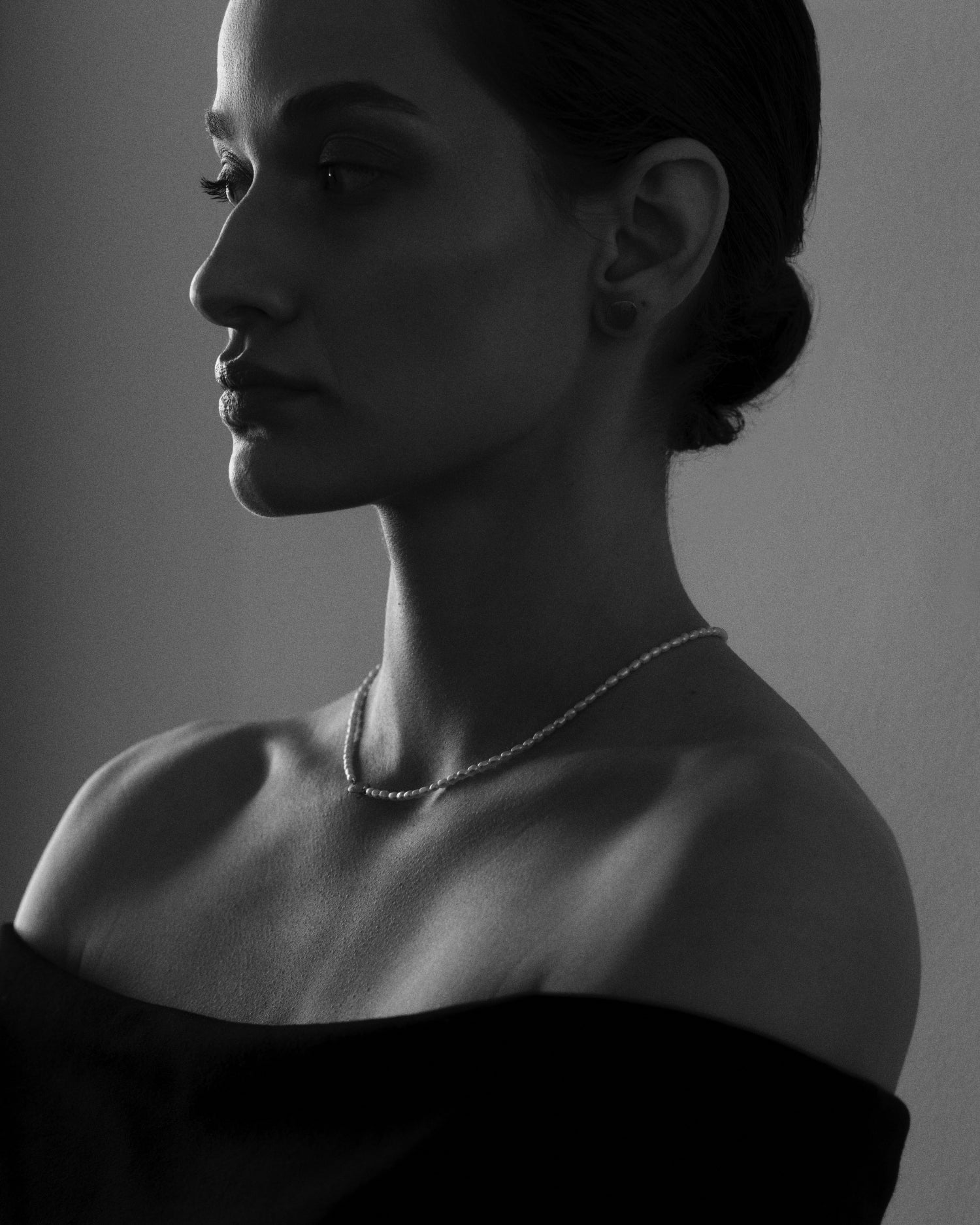 Colier din aur galben cu perle naturale mici