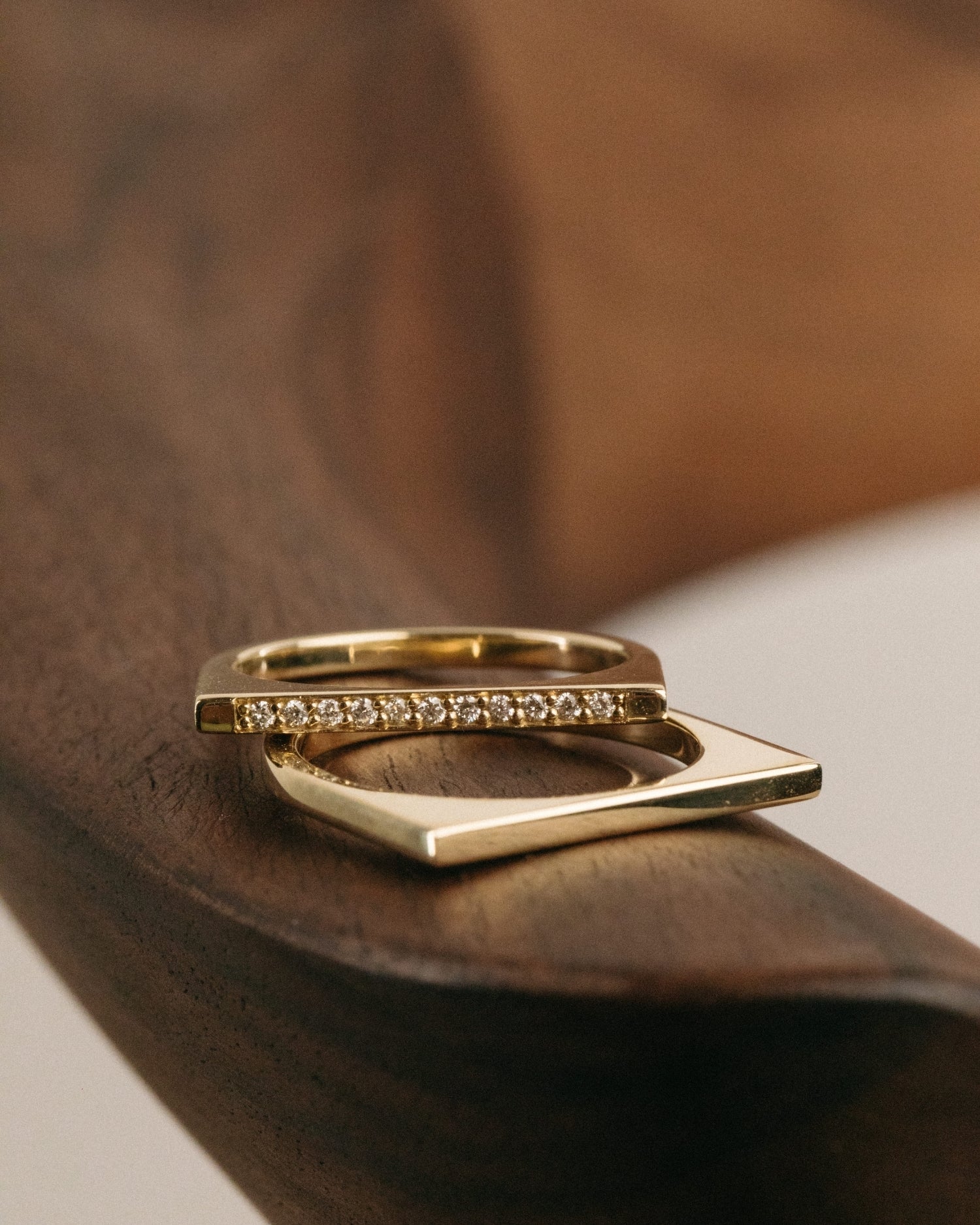 Yellow gold diamond Time Structural ring