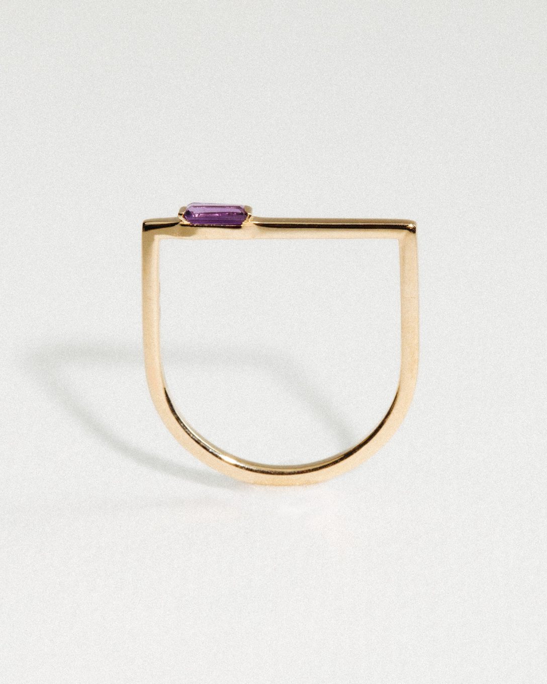 Inel Baguette din aur galben cu ametist