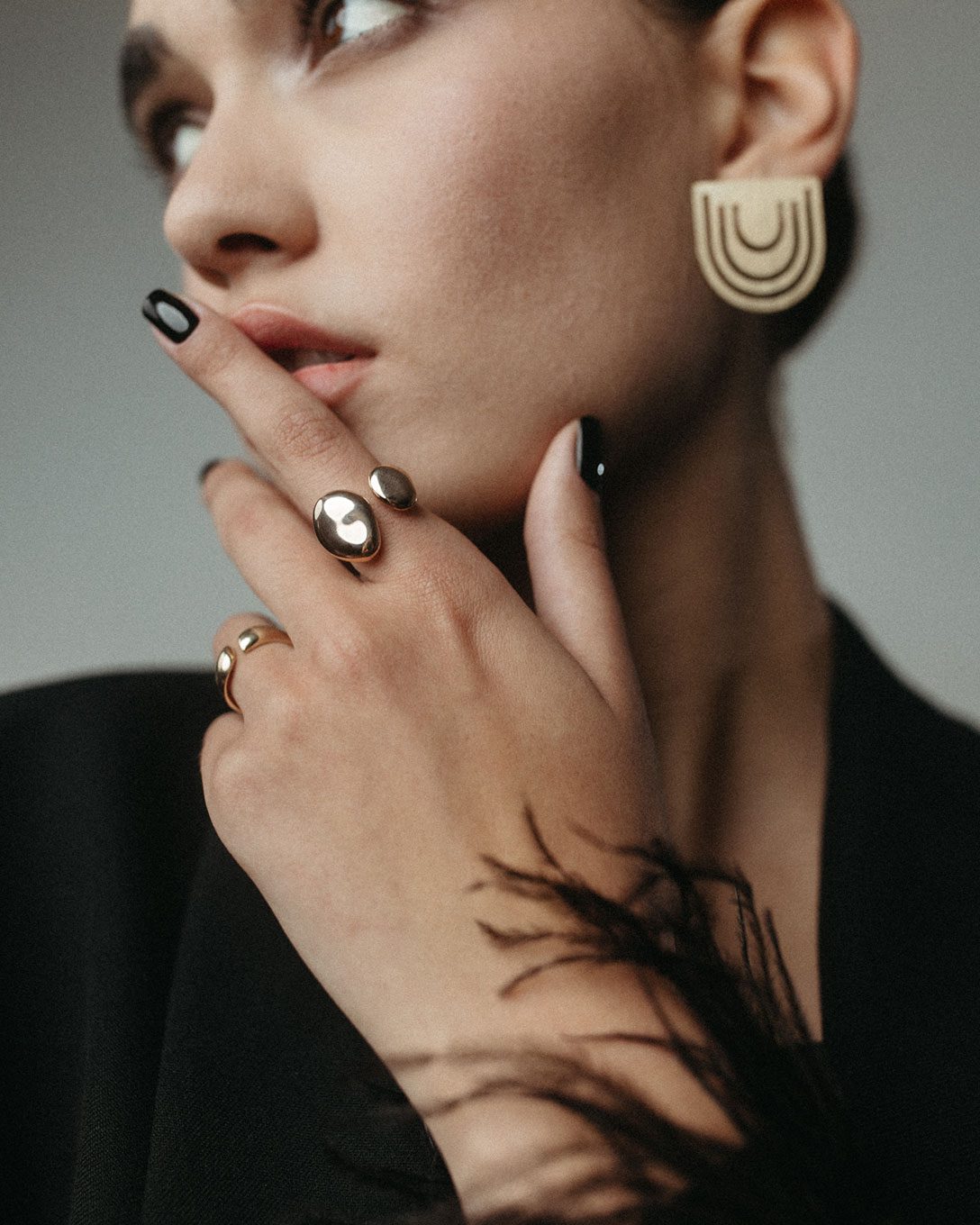 Yellow gold Melted drop ring