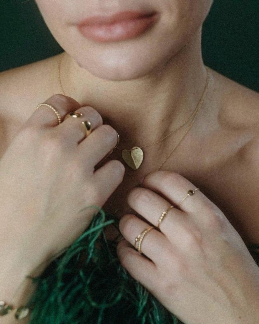 Yellow gold sphere ring