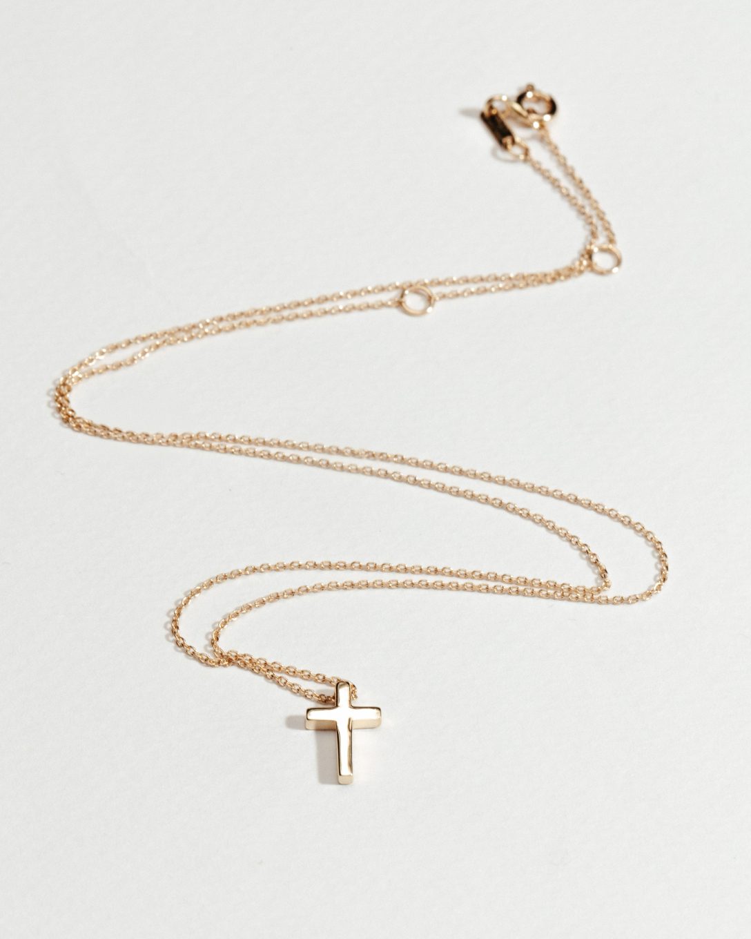 Lanț cu cruce din aur galben