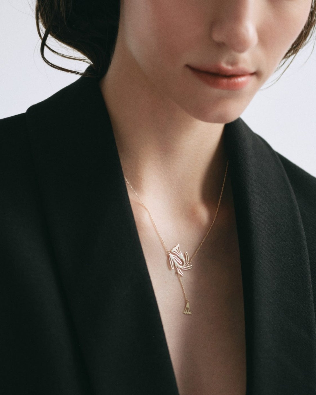 Lanț cu flori de clopoțel din aur galben