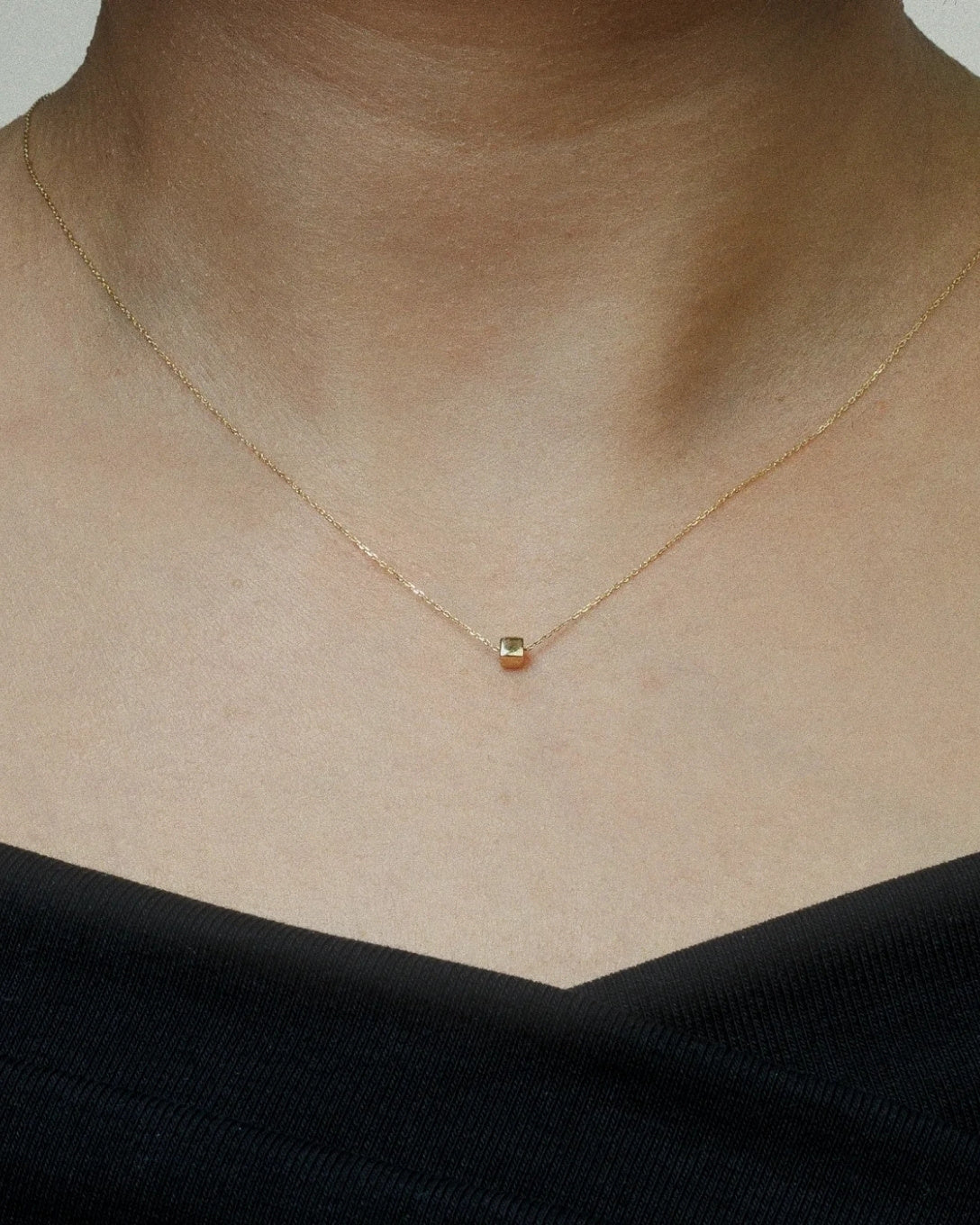 Lanț cub din aur galben